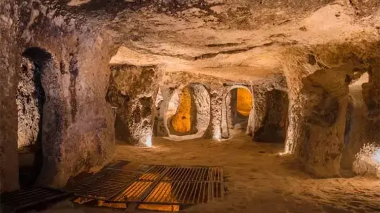 🏛️ Altınini Yeraltı Şehri