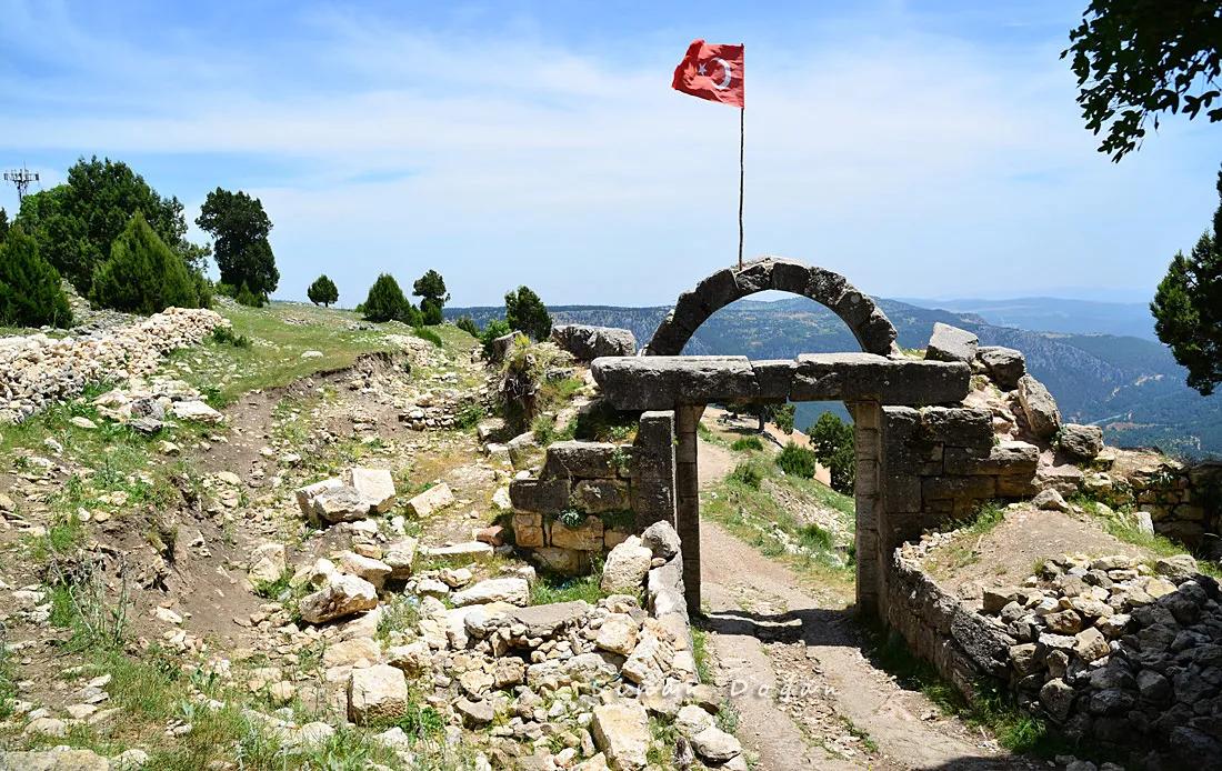 🌿 Gülek Kalesi